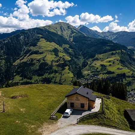 Huettenurlaub In Rauris Traumhafte Alleinlage Mitten Im Skigebiet & Wandergebiet Rauris